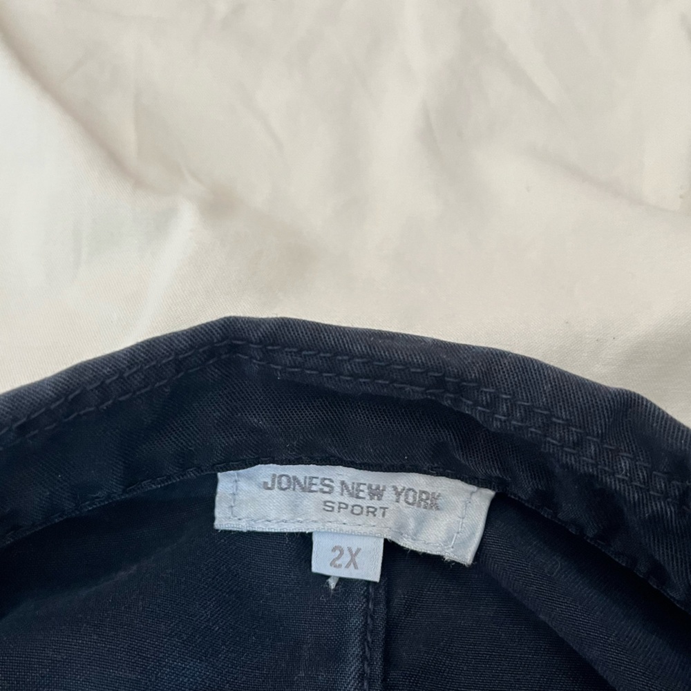Jones New York Black Blazer - Picture 8 of 10